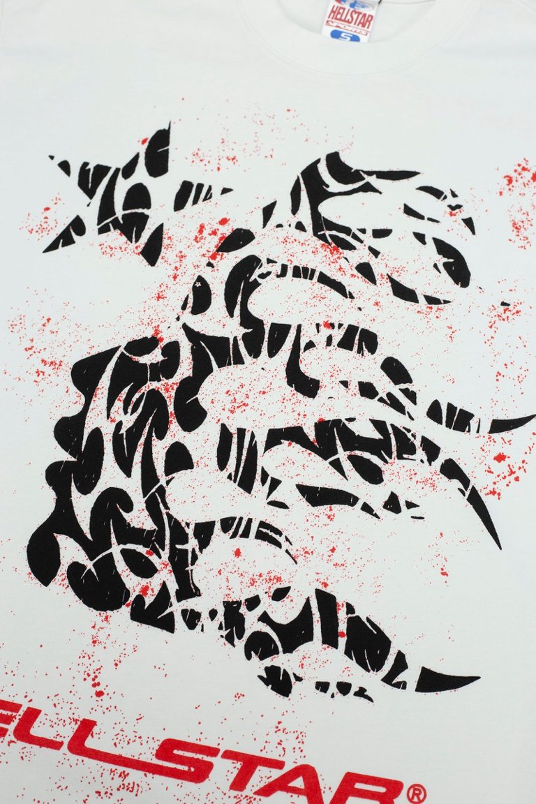 Hellstar Studios Scorpion Star Splatter Graphic T‑Shirt